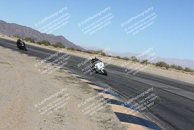 media/Dec-01-2025-Moto Forza (Mon) [[2daa91e15f]]/2-Intermediate Group/Session 4 (Turn 10 Inside)/